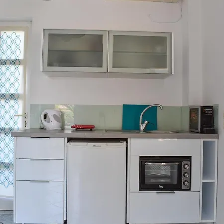 Andriana Aparthotel 3*