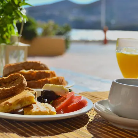 Andriana Aparthotel 3*