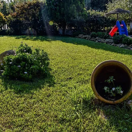 Andriana מלון דירות 3*