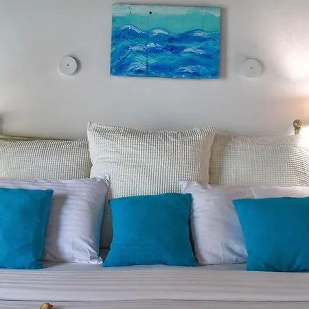 מלון דירות Andriana